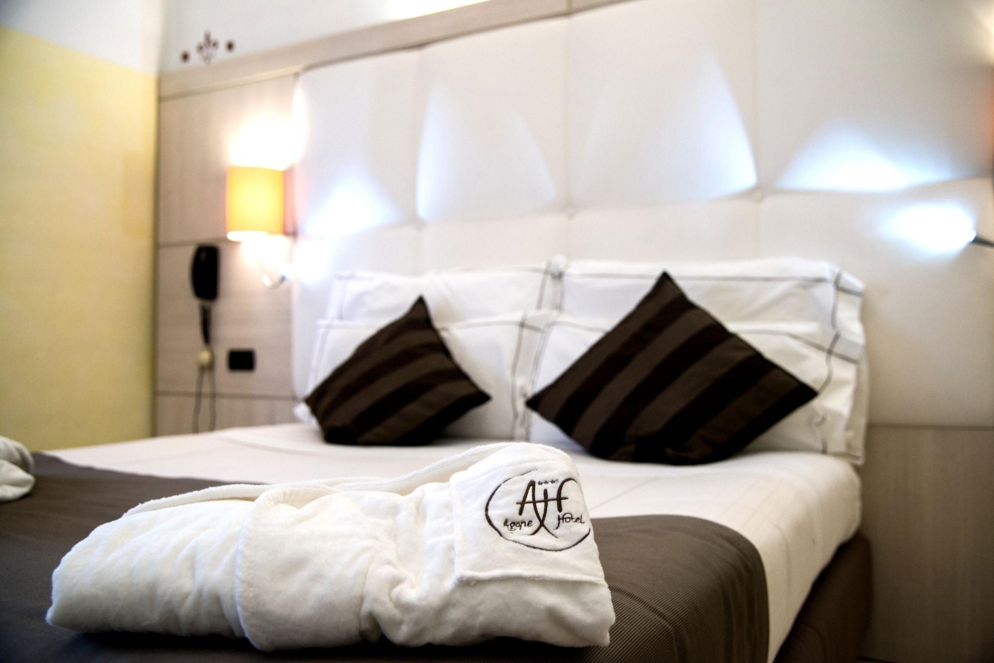 Agape Hotel Aa Hotels Milano Esterno foto